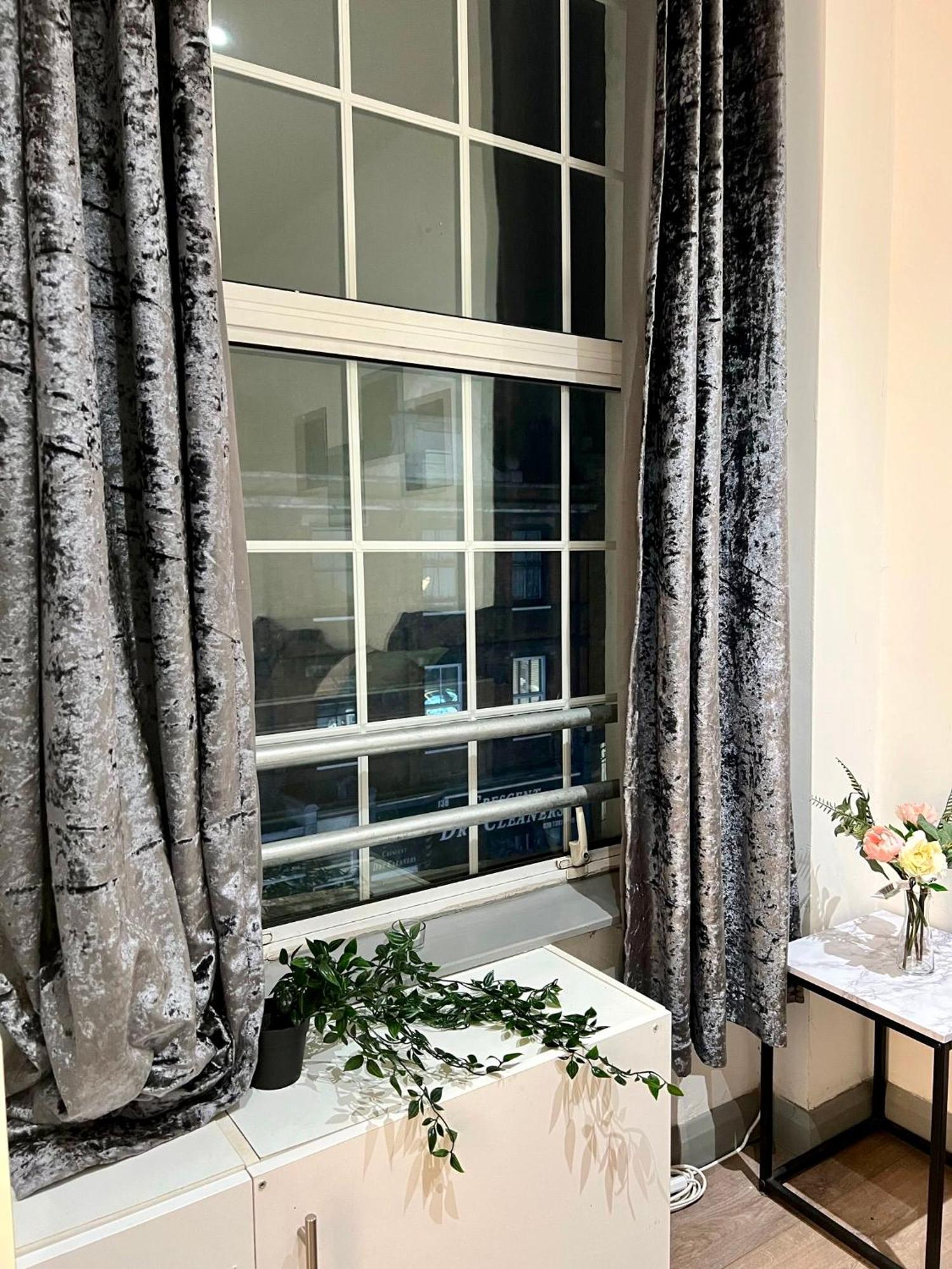 Appartement Spacious 3 Bedroom Flat In Kings Cross, St 159 Londen